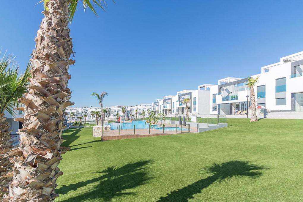 Calle Bullas Topfloor Lejlighed Torrevieja Bagian luar foto