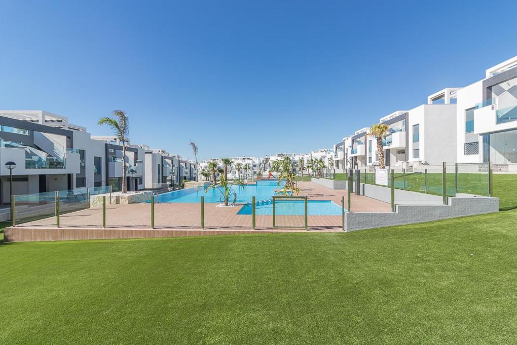 Calle Bullas Topfloor Lejlighed Torrevieja Bagian luar foto
